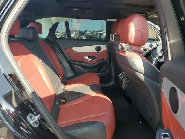 2022 MERCEDES-BENZ GLC 300  