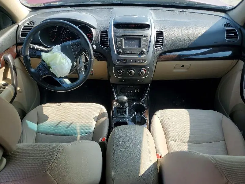 2015 KIA SORENTO LX  