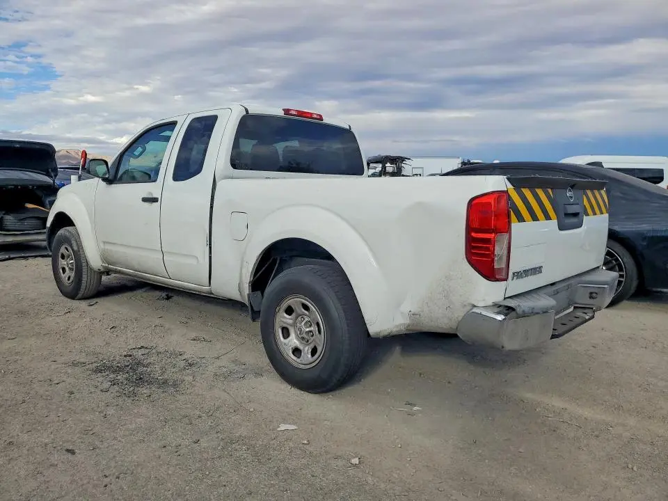 2013 NISSAN FRONTIER S  