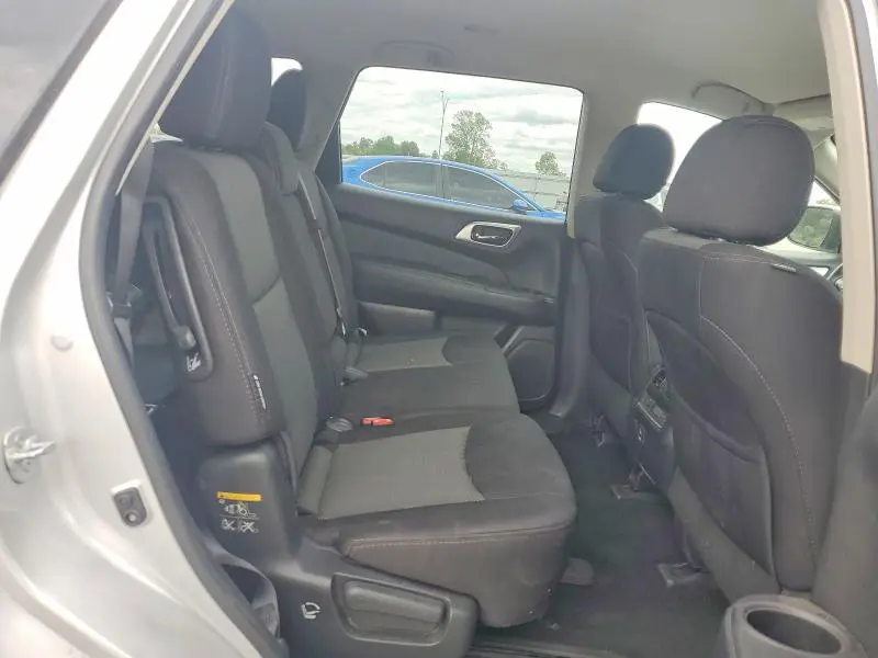 2018 NISSAN PATHFINDER SV  