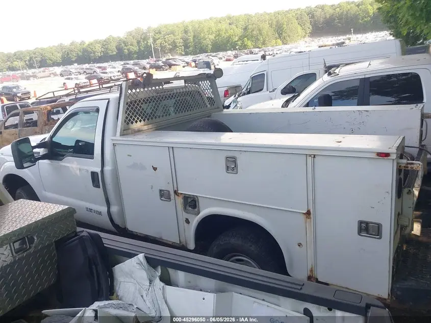 2012 FORD F-250 XL