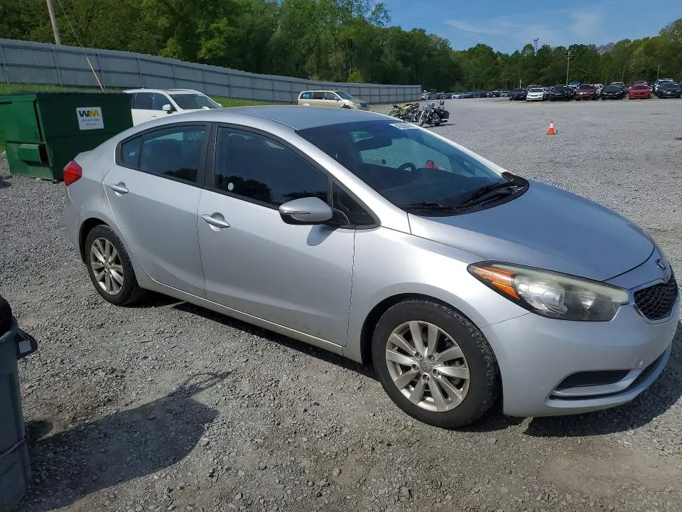 2016 KIA FORTE LX  
