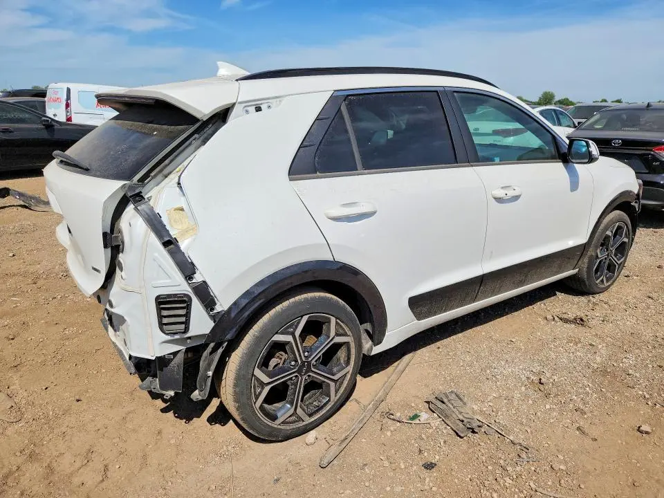 2023 KIA NIRO EX  