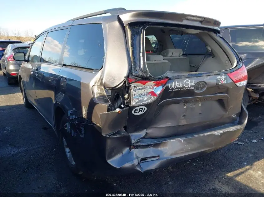 2012 TOYOTA SIENNA LE V6 8 PASSENGER