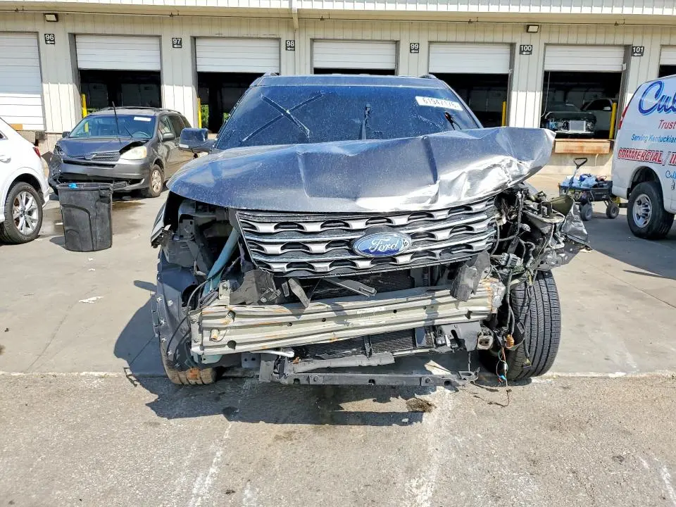 2016 FORD EXPLORER XLT  