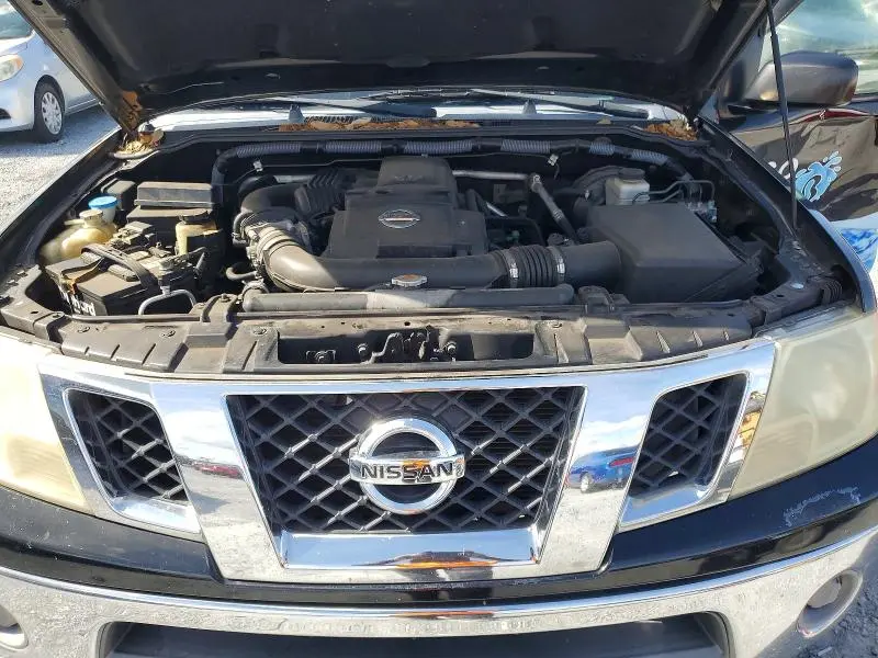 2011 NISSAN FRONTIER S  