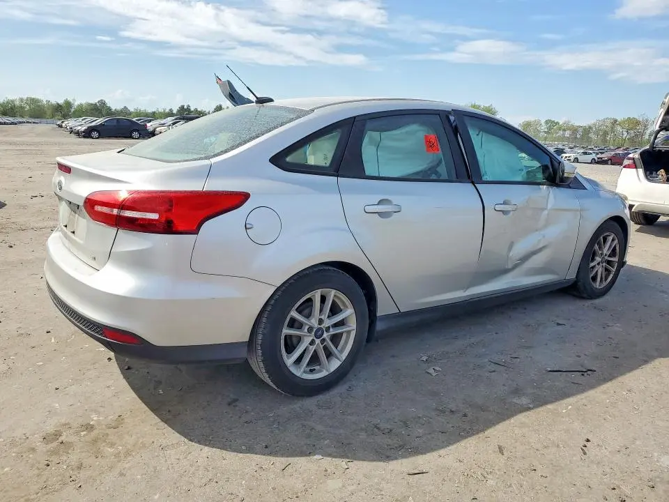 2017 FORD FOCUS SE  