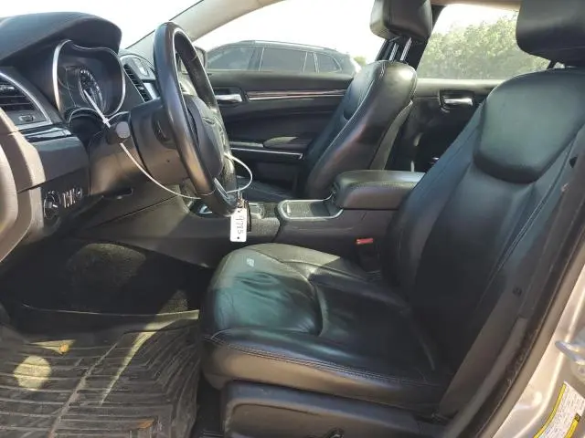2016 CHRYSLER 300 LIMITED  