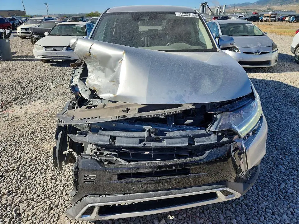 2020 MITSUBISHI OUTLANDER SE  