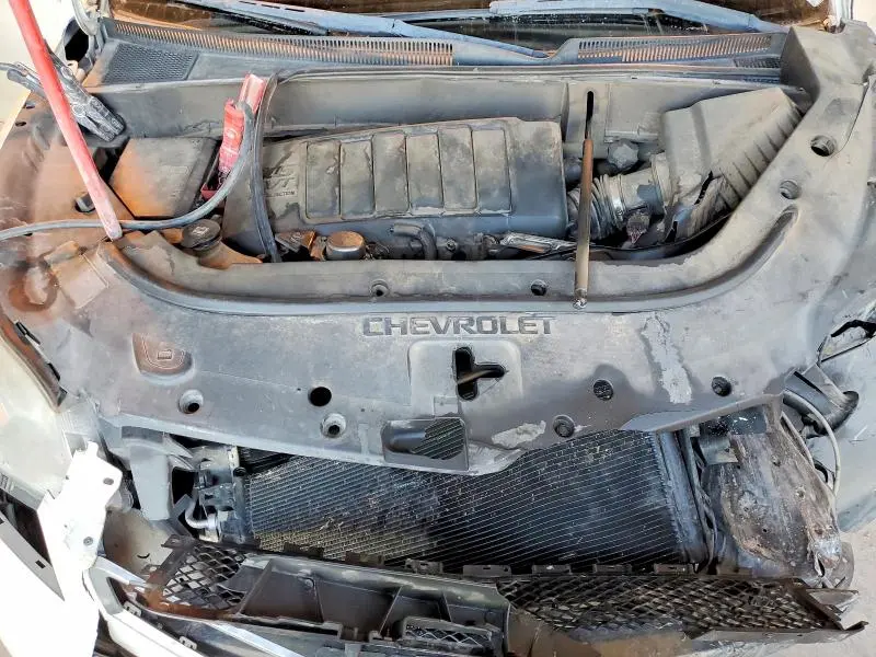 2011 CHEVROLET TRAVERSE LT  