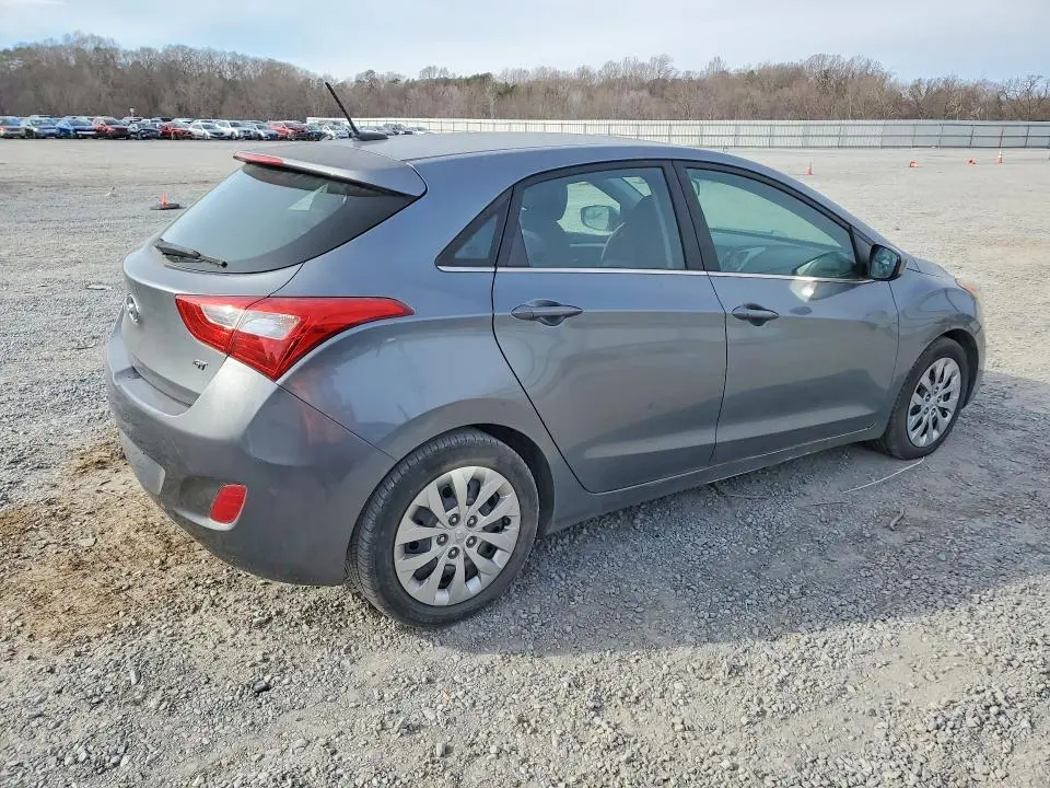 2016 HYUNDAI ELANTRA GT BASE  