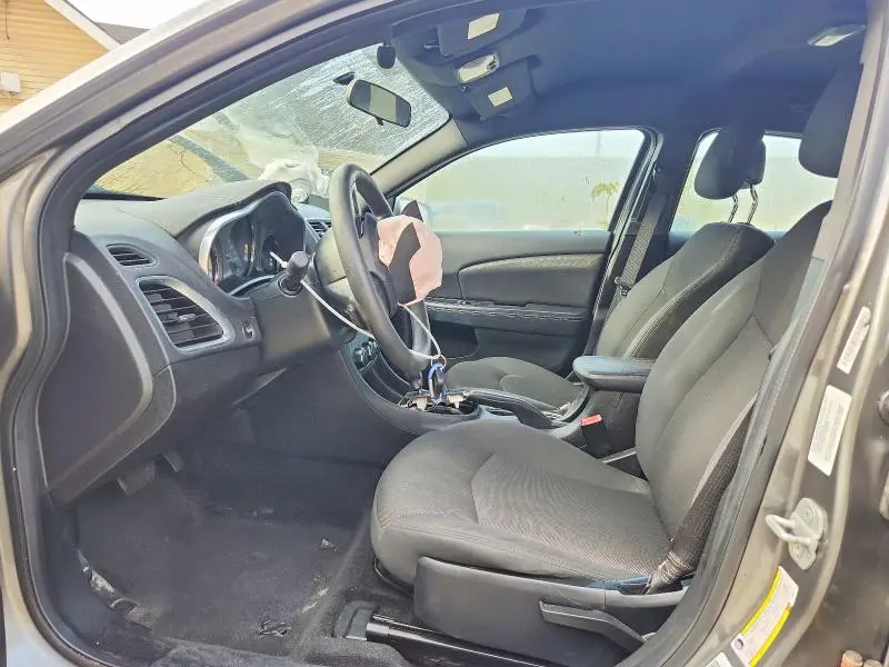 2013 DODGE AVENGER SE  