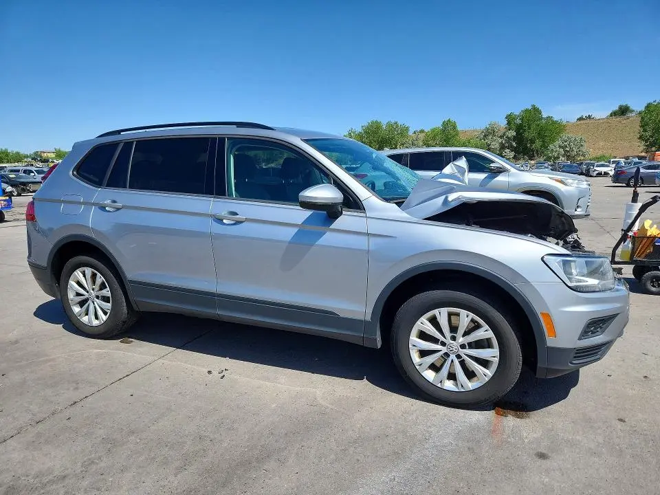 2020 VOLKSWAGEN TIGUAN S  