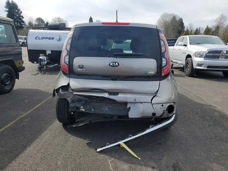 2018 KIA SOUL EV +  
