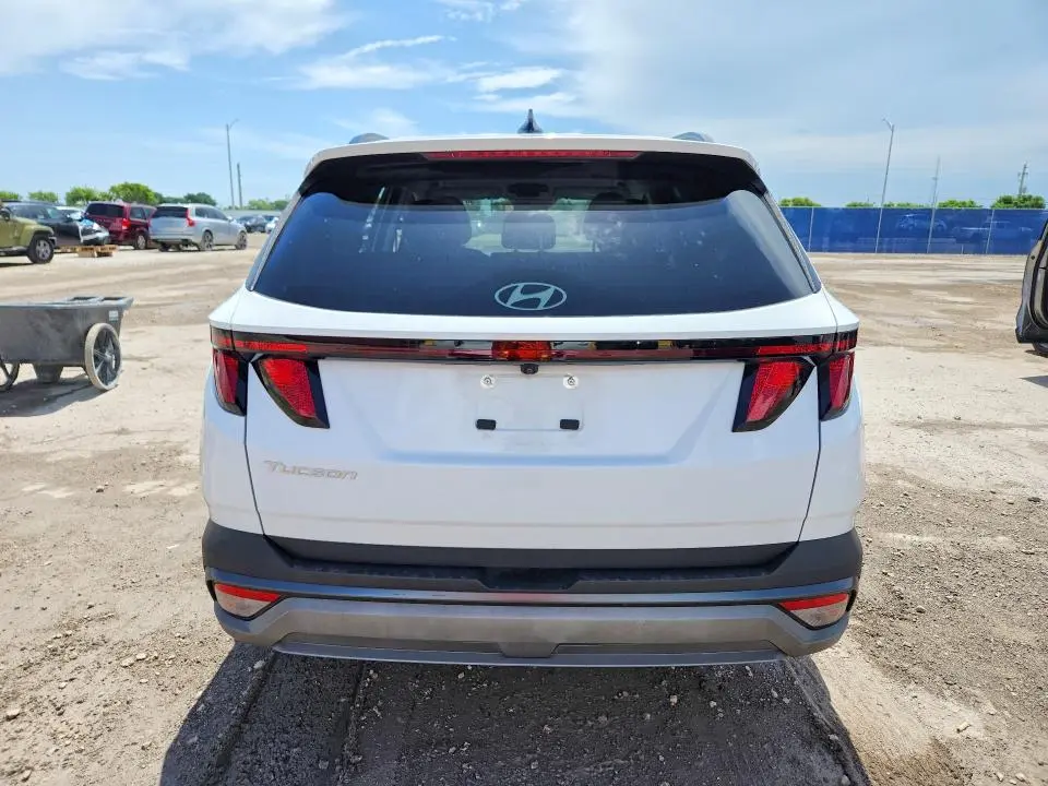 2025 HYUNDAI TUCSON SEL  