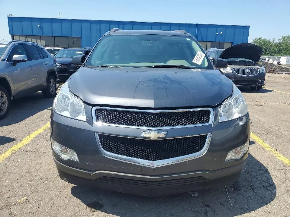2012 CHEVROLET TRAVERSE LS  