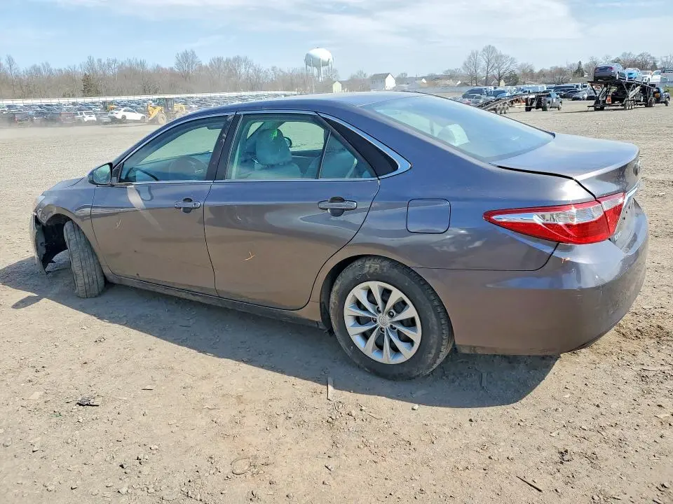 2017 TOYOTA CAMRY LE  
