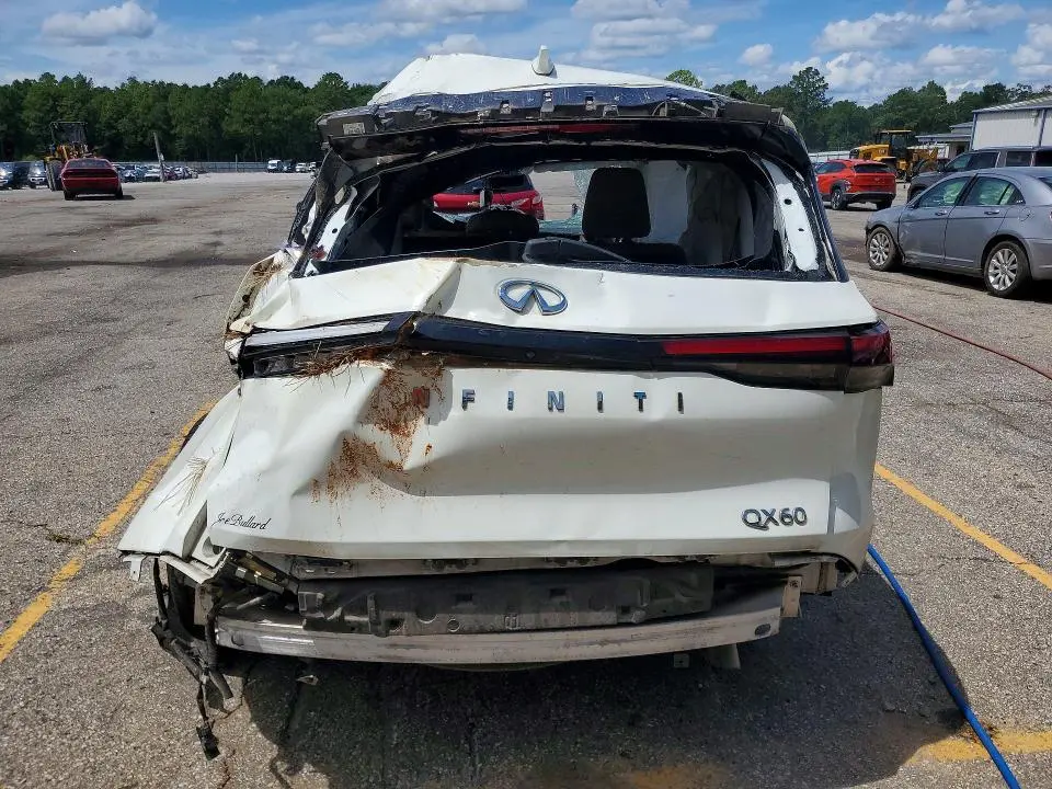 2023 INFINITI QX60 PURE  