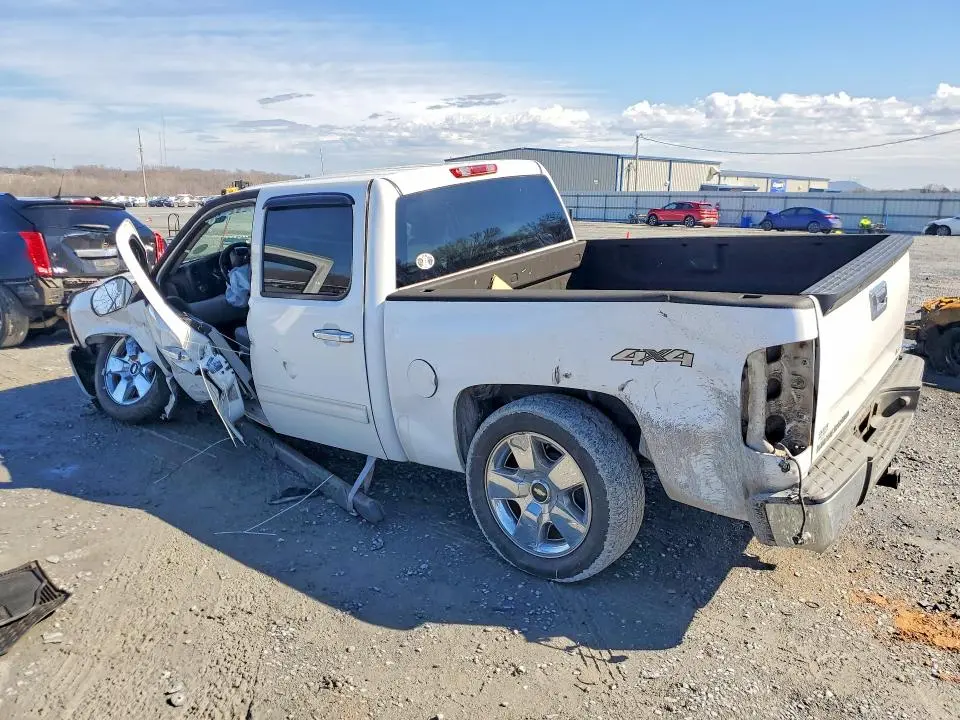 2010 CHEVROLET SILVERADO K1500 LT  
