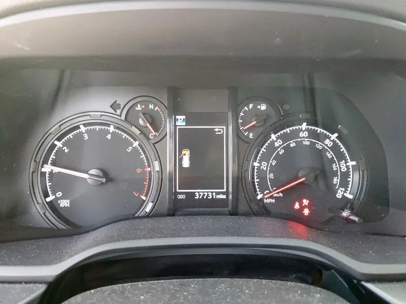 2023 TOYOTA 4RUNNER SE  