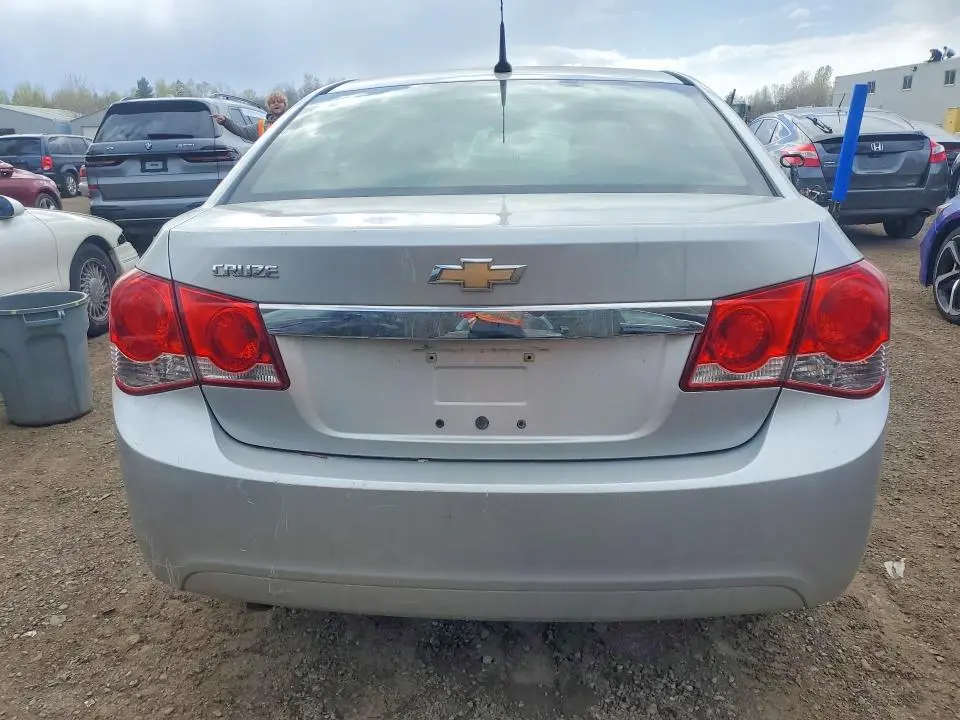 2012 CHEVROLET CRUZE LS  