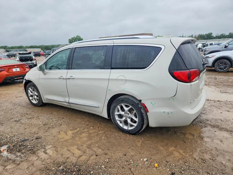 2019 CHRYSLER PACIFICA TOURING L PLUS  