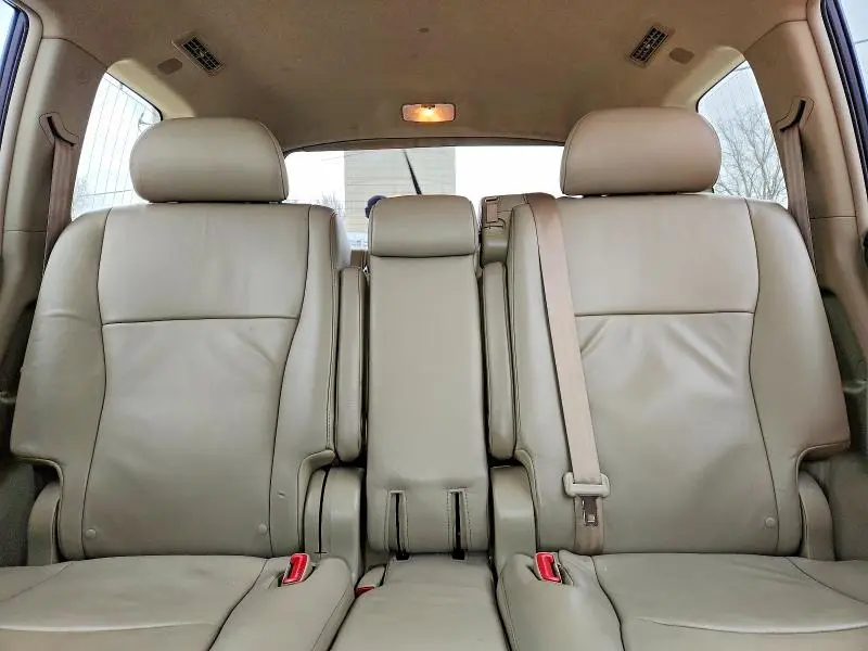 2010 TOYOTA HIGHLANDER LIMITED  