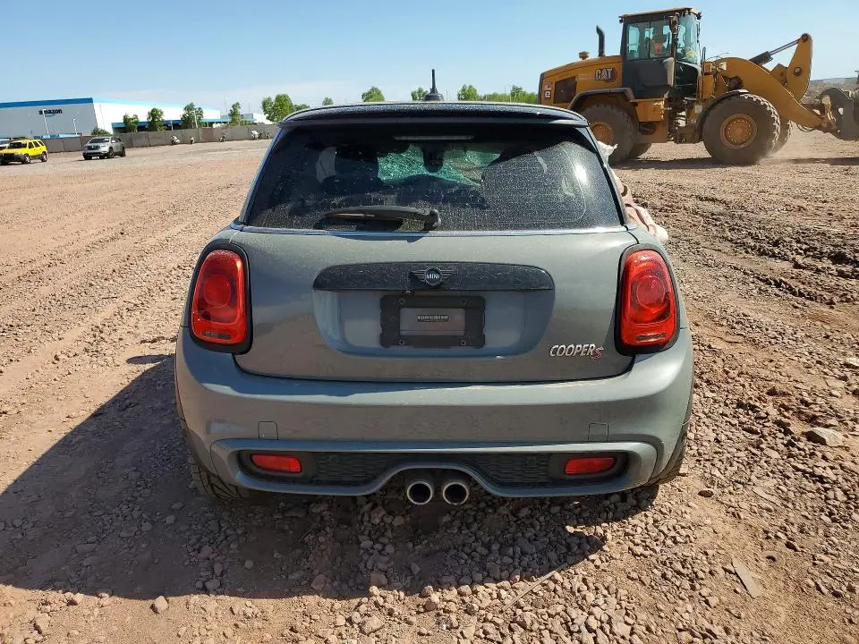 2019 MINI COOPER S  