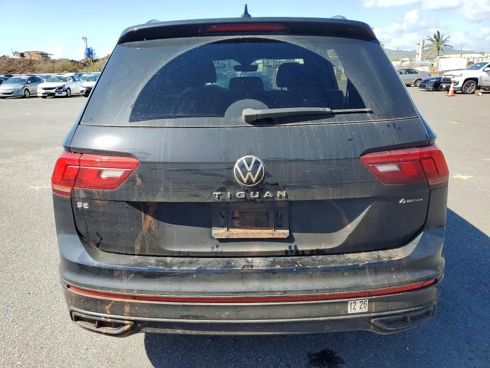 2022 VOLKSWAGEN TIGUAN SE R-LINE BLACK  