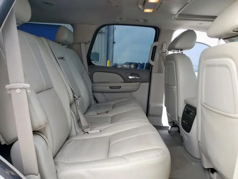 2010 GMC YUKON SLT  