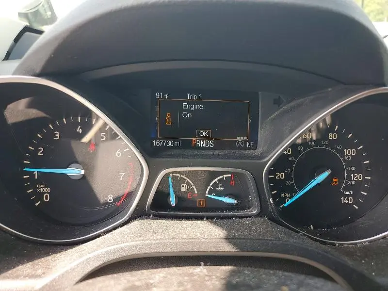 2017 FORD ESCAPE SE  