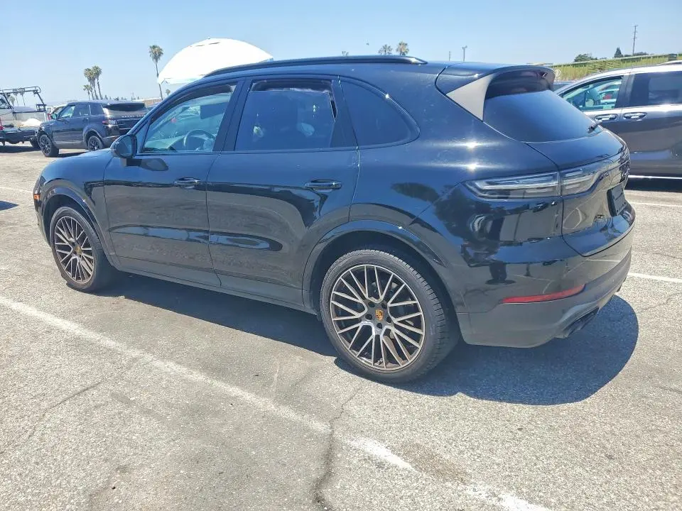 2021 PORSCHE CAYENNE S  