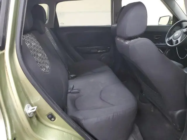 2011 KIA SOUL +  