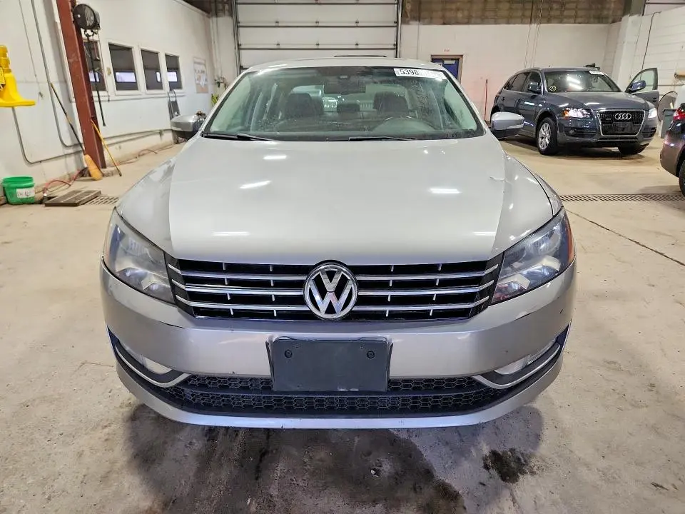 2014 VOLKSWAGEN PASSAT SEL  