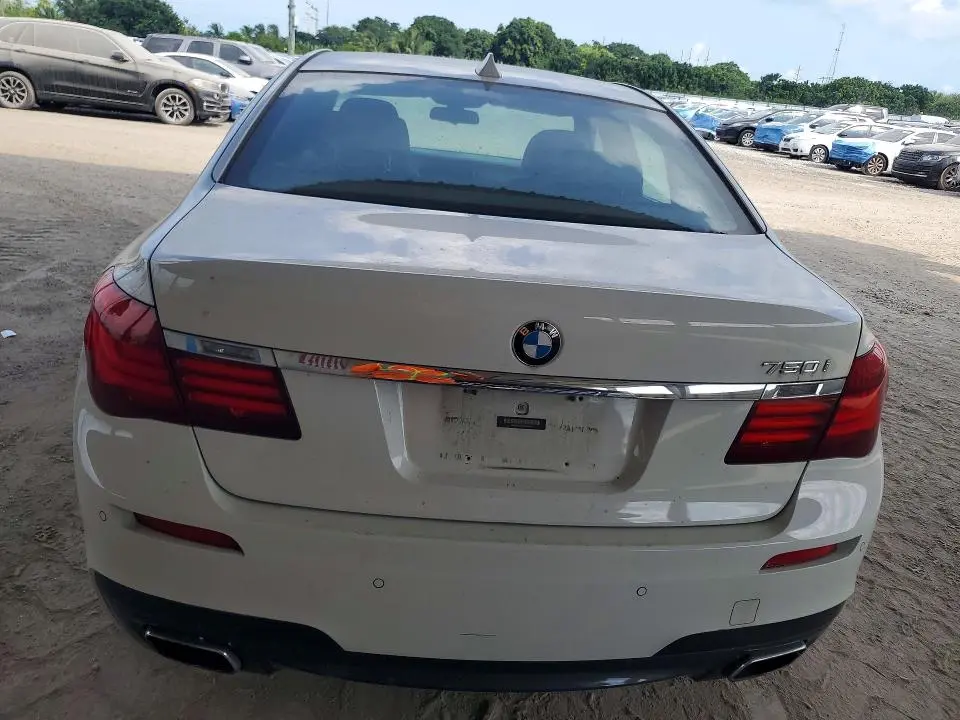 2013 BMW 750 I  