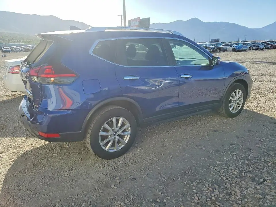 2020 NISSAN ROGUE SV  