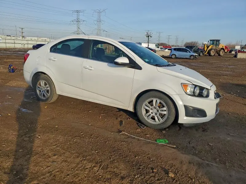 2015 CHEVROLET SONIC LT  