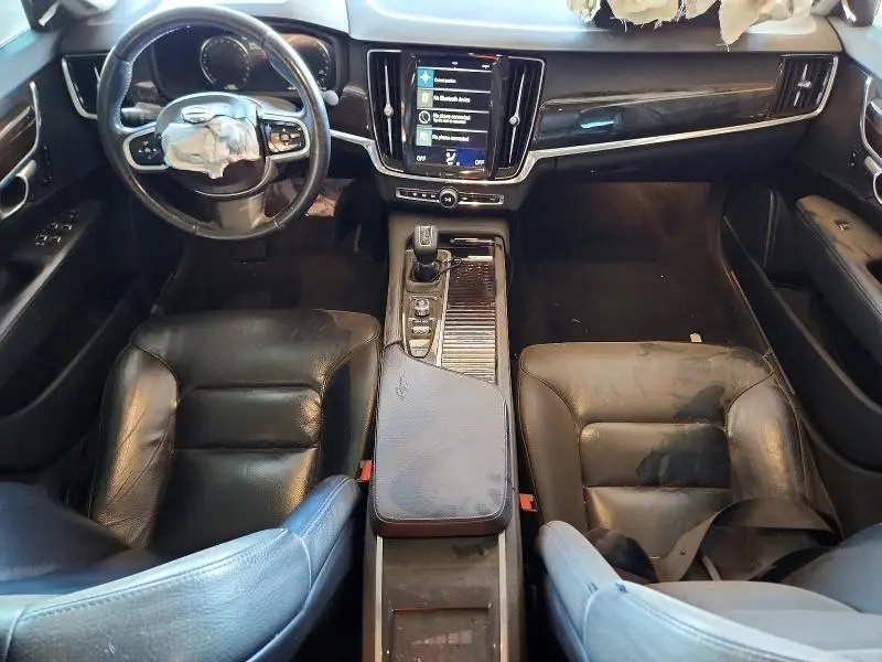 2018 VOLVO S90 T5 MOMENTUM  