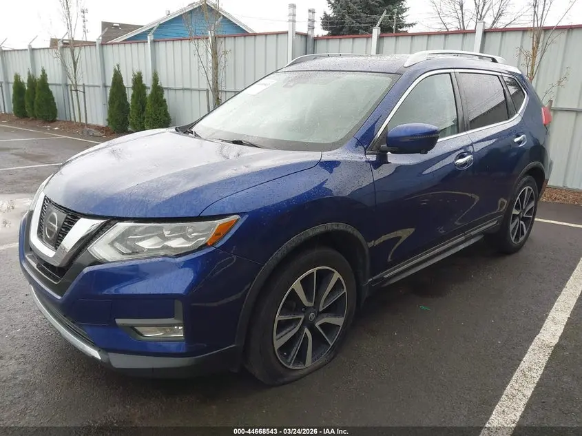 2017 NISSAN ROGUE SL