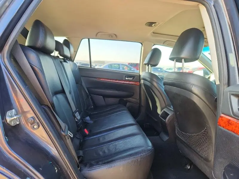 2010 SUBARU OUTBACK 3.6R LIMITED  