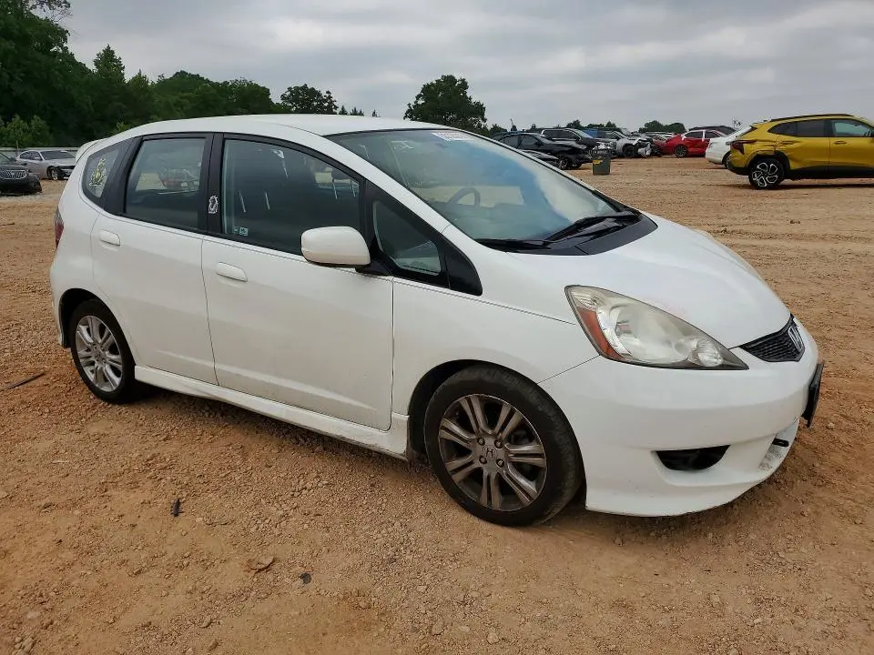 2011 HONDA FIT SPORT  