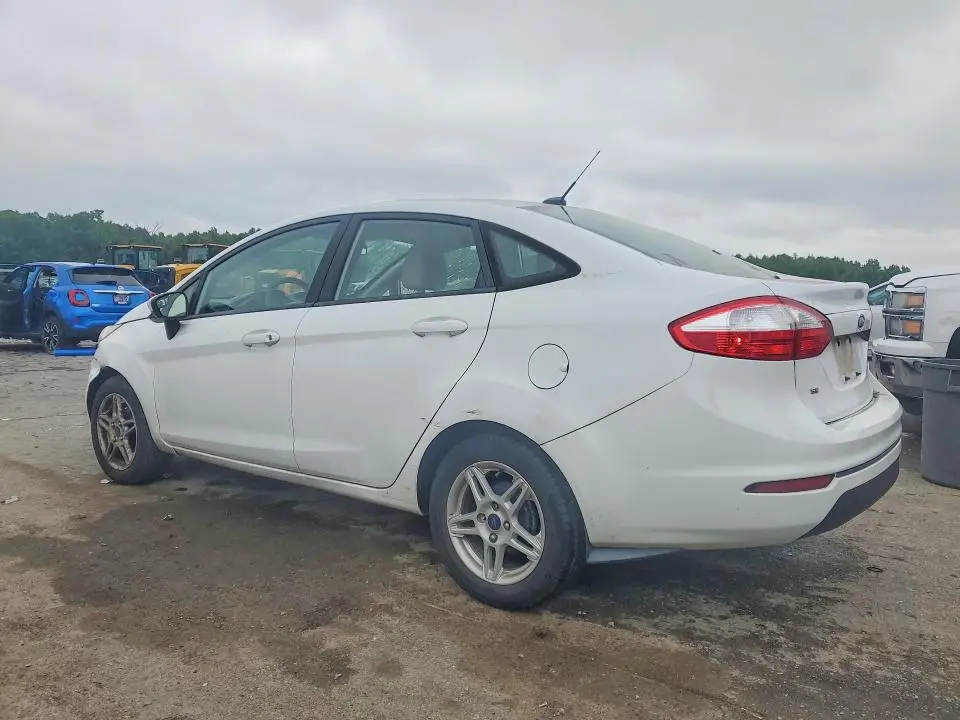 2017 FORD FIESTA SE  