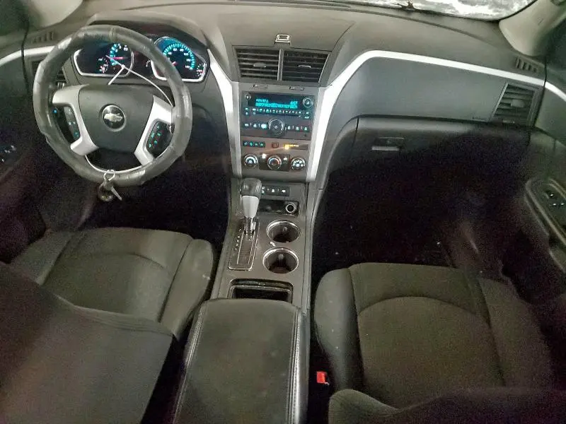 2011 CHEVROLET TRAVERSE LT  