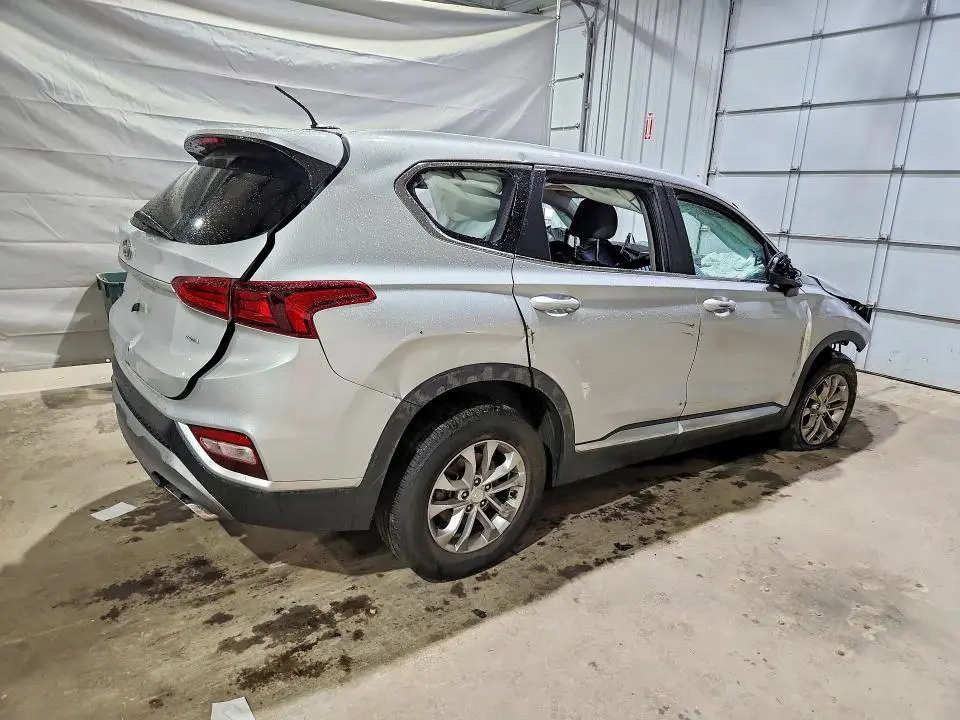 2019 HYUNDAI SANTA FE SE  