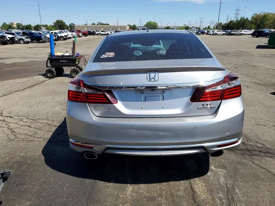 2017 HONDA ACCORD TOURING  