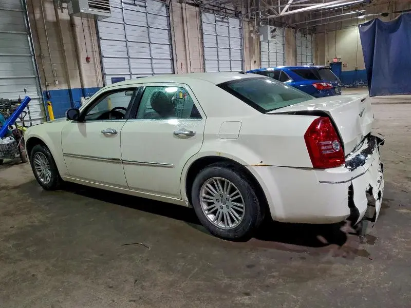 2010 CHRYSLER 300 TOURING  