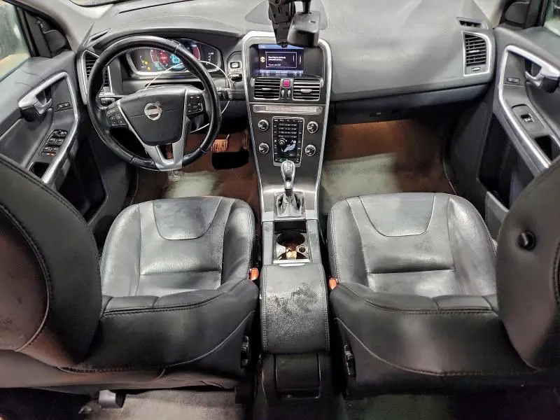 2015 VOLVO XC60 T5 PLATINUM  