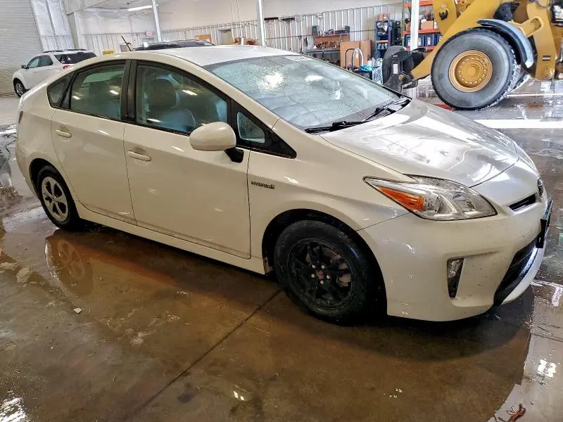 2015 TOYOTA PRIUS   