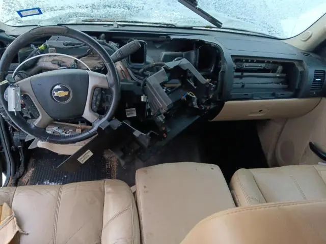 2011 CHEVROLET SILVERADO K1500 LT  