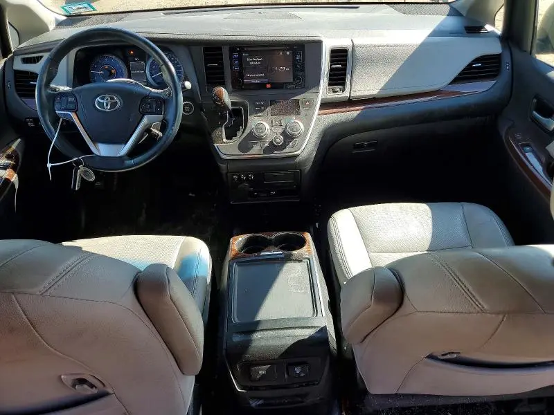 2016 TOYOTA SIENNA LIMITED PREMIUM 7-PASSENGER  